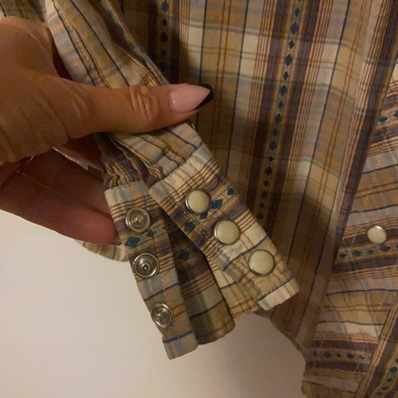 Lucky Brand plaid shirt with snap buttons - Picture 4 of 4